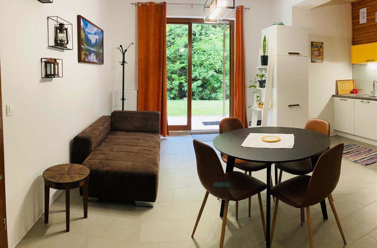 Family House Apartma Мозирє Екстер'єр фото