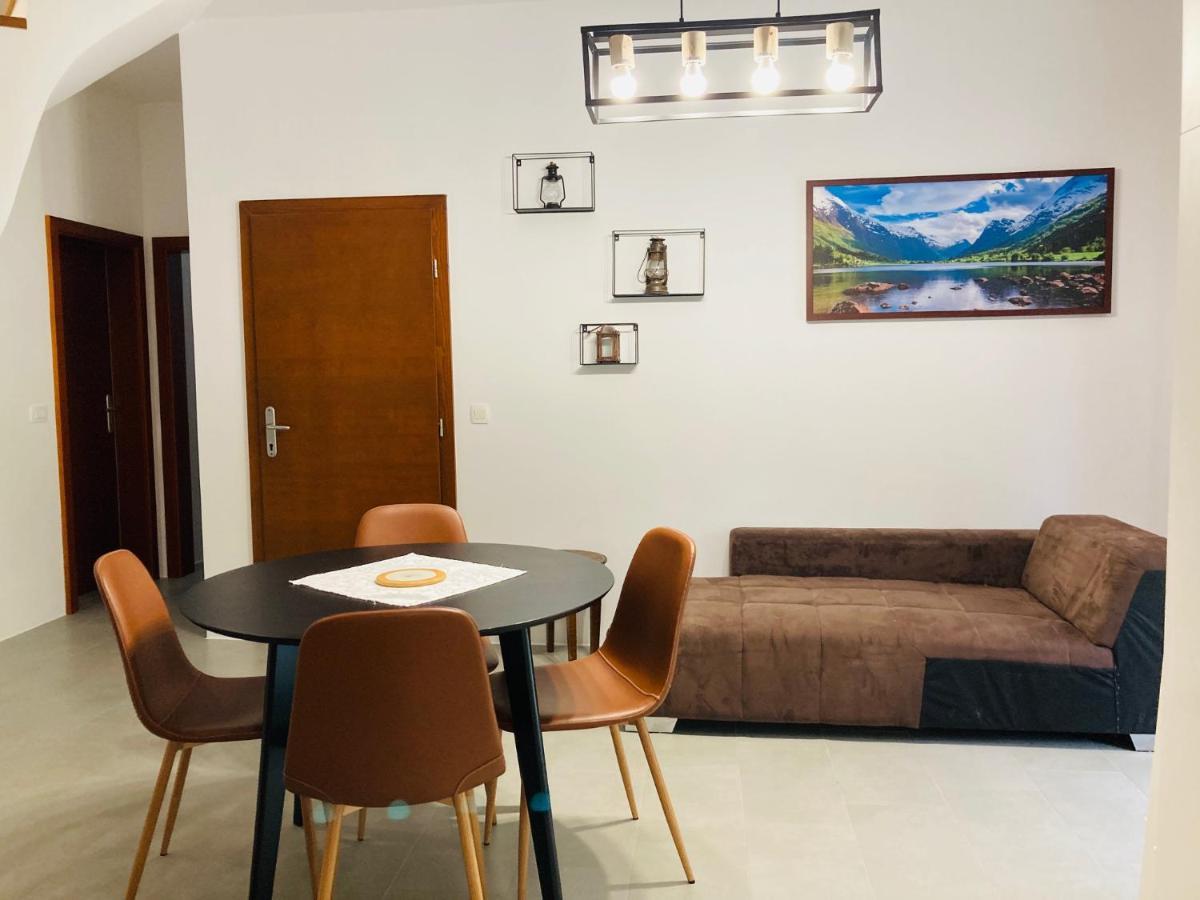 Family House Apartma Мозирє Екстер'єр фото